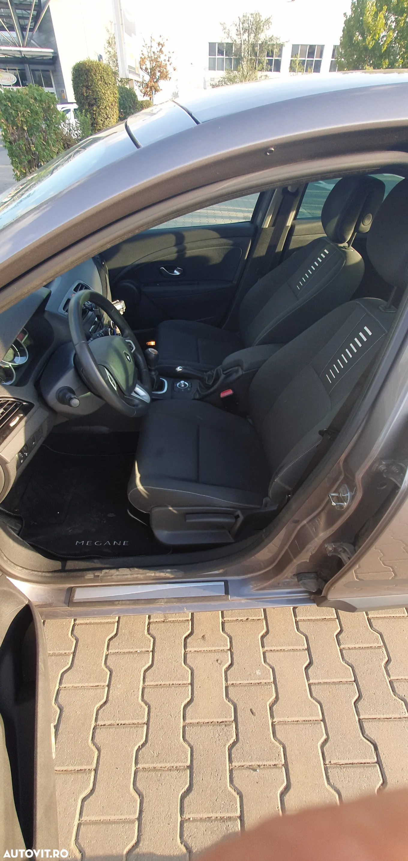 Renault Megane Grandtour TCe 130 Dynamique - 9