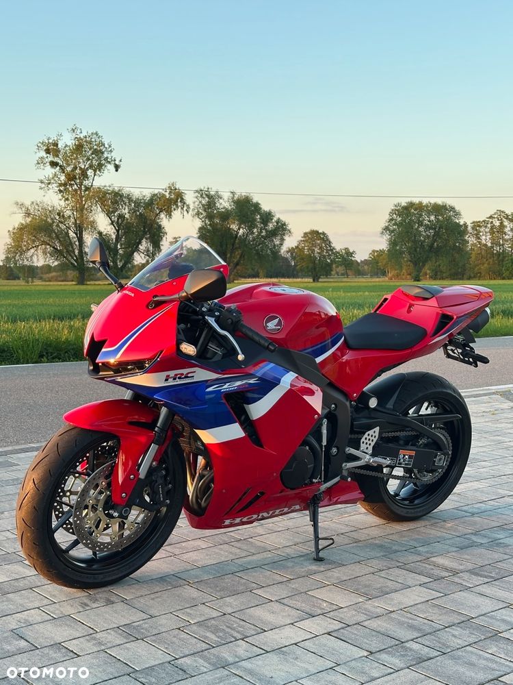 Honda CBR - 7