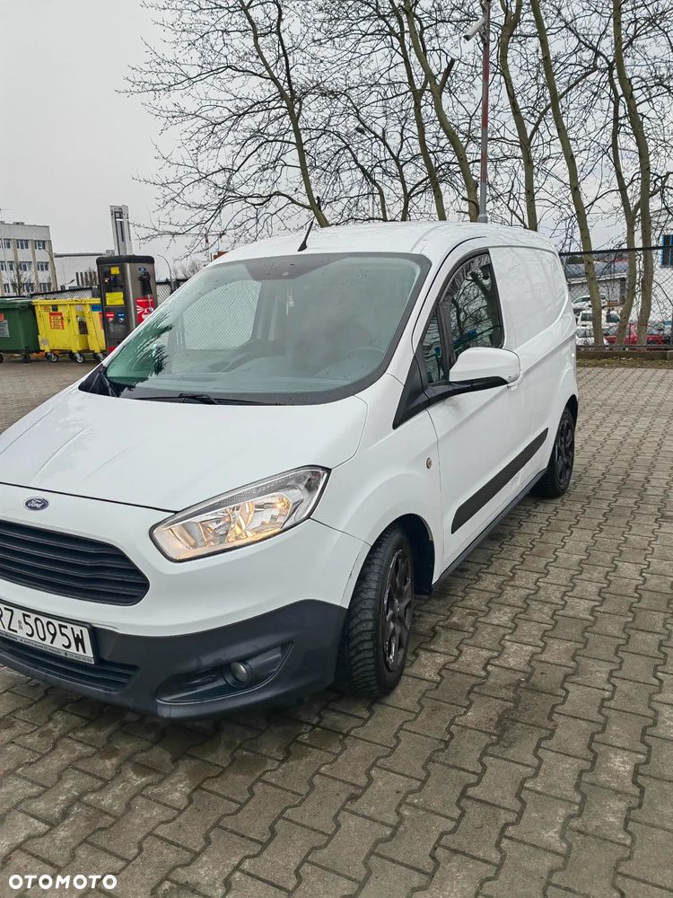 Ford Transit Courier - 3