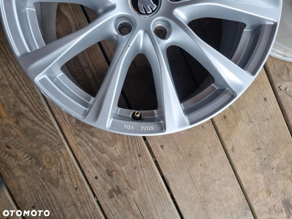 Skoda KAROQ,OCTAVIA,VW GOLF,AUDI TT,SEAT LEON 7,5X17 ET48 5X112 bdb stan - 6