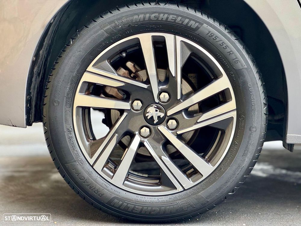 Peugeot 208 1.5 BlueHDi Allure - 31