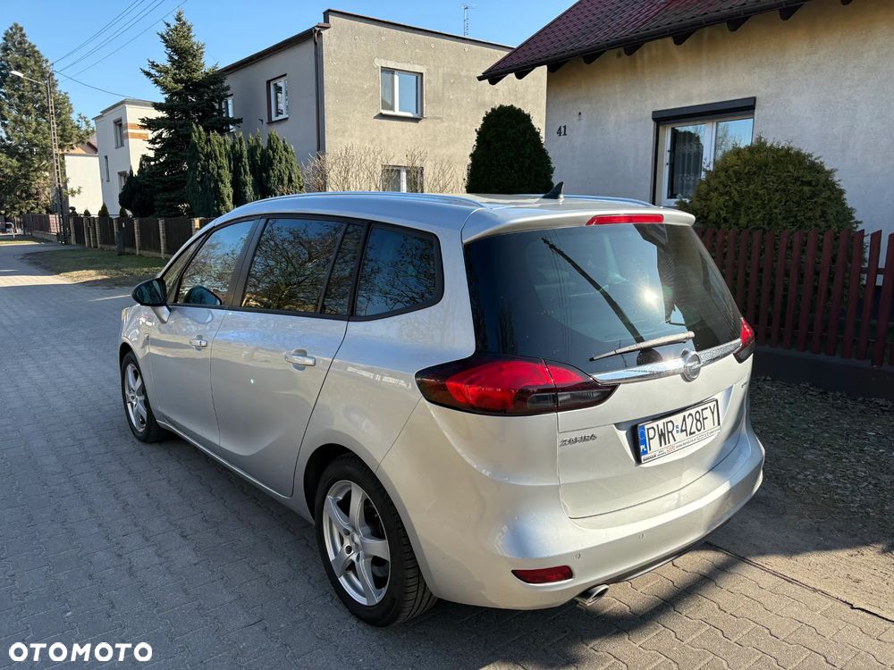 Opel Zafira 2.0 D (CDTI) Automatik Business Edition - 4