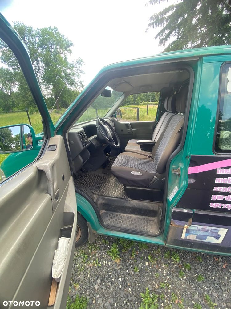 Volkswagen Transporter - 7