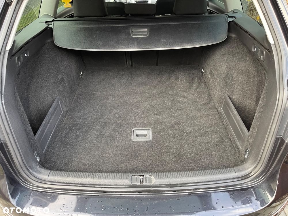 Volkswagen Passat 2.0 TDI DSG Comfortline - 8