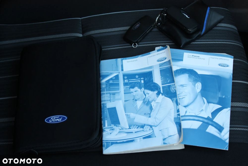 Ford Focus 1.6 16V Style - 22