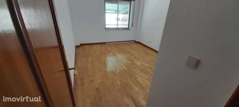 T2 Moita com Quintal - Grande imagem: 5/11