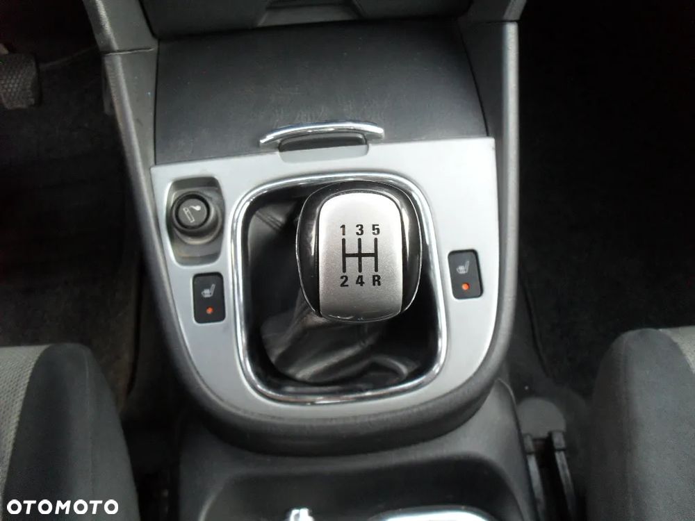 Suzuki Grand Vitara 1.6 - 24