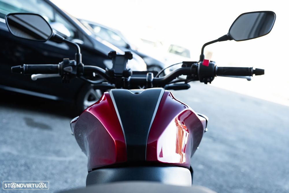 Honda CBR - 12