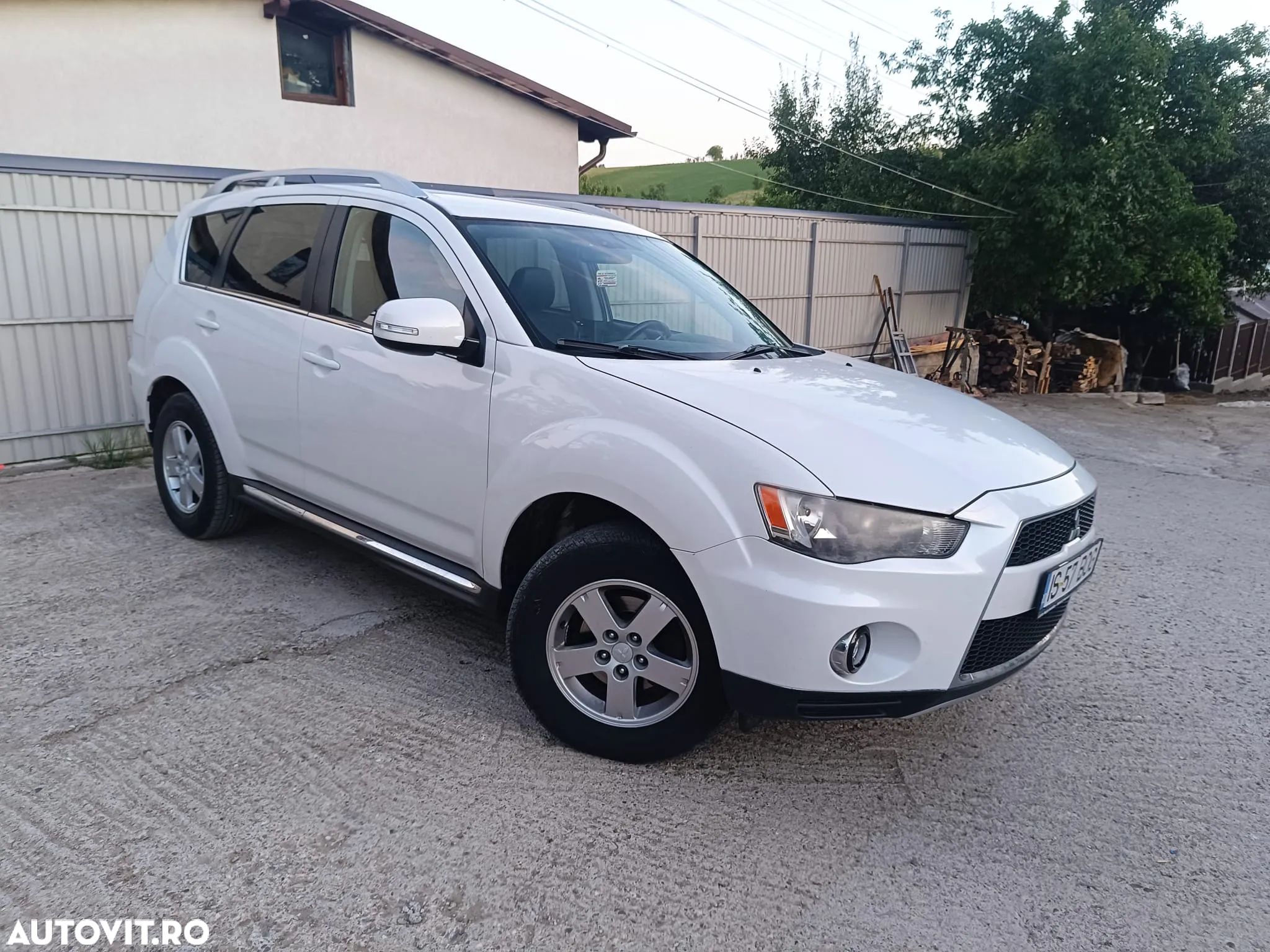 Mitsubishi Outlander 2.2 DI-D 4WD Instyle - 1