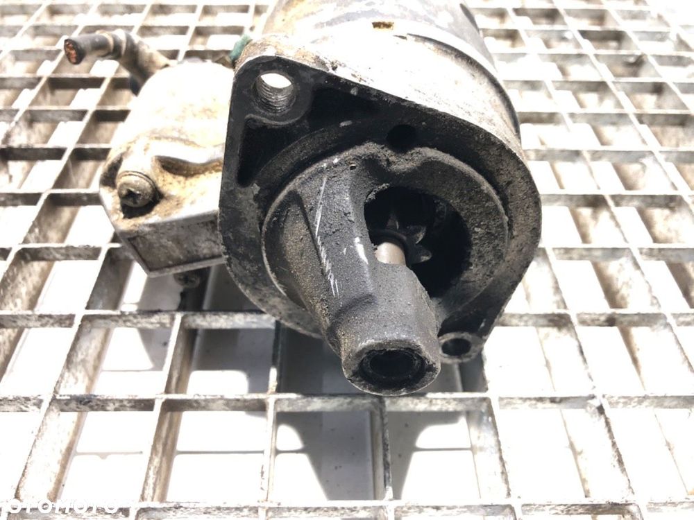 ROZRUSZNIK  SUZUKI SAMURAI samochód terenowy otwarty (SJ_) 1988 - 2004 1.3 Napęd na wszystkie - 4