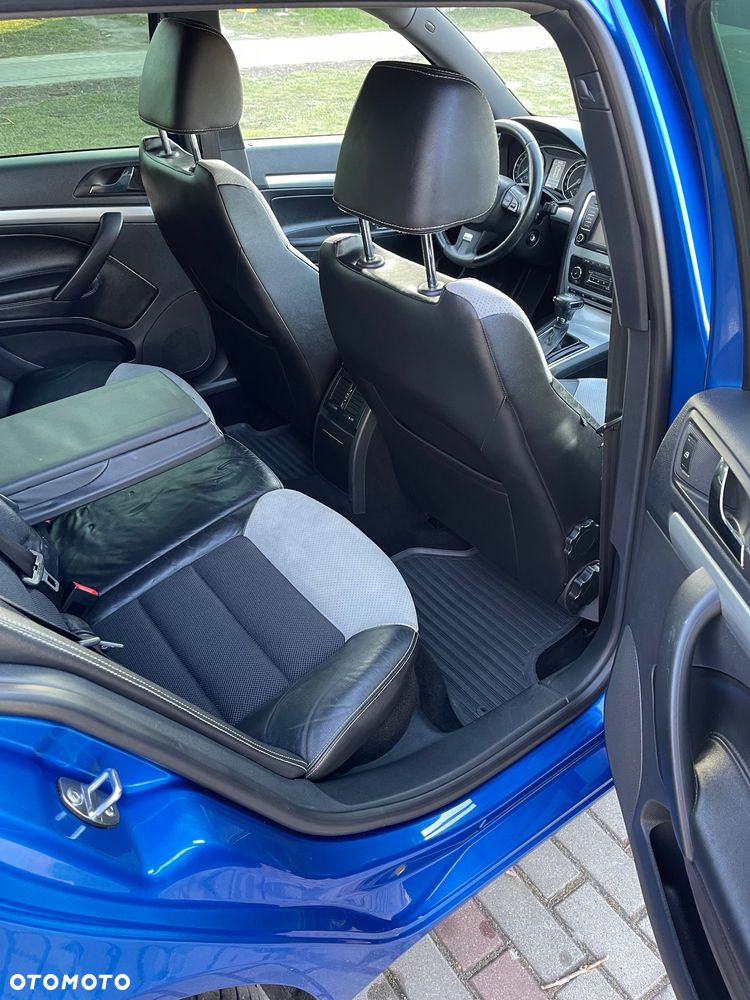 Skoda Octavia 2.0 TDI RS DSG - 11