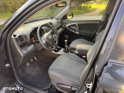 Toyota RAV4 ver-2-2-d--4d-4x4 - 11