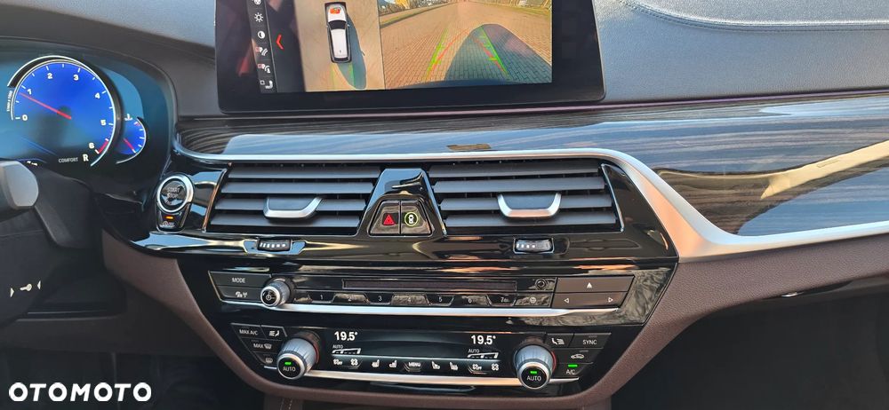 BMW Seria 5 520d Luxury Line sport - 21