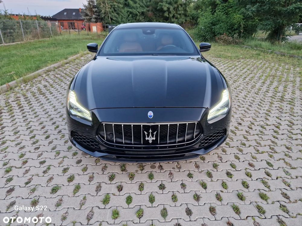 Maserati Quattroporte - 4