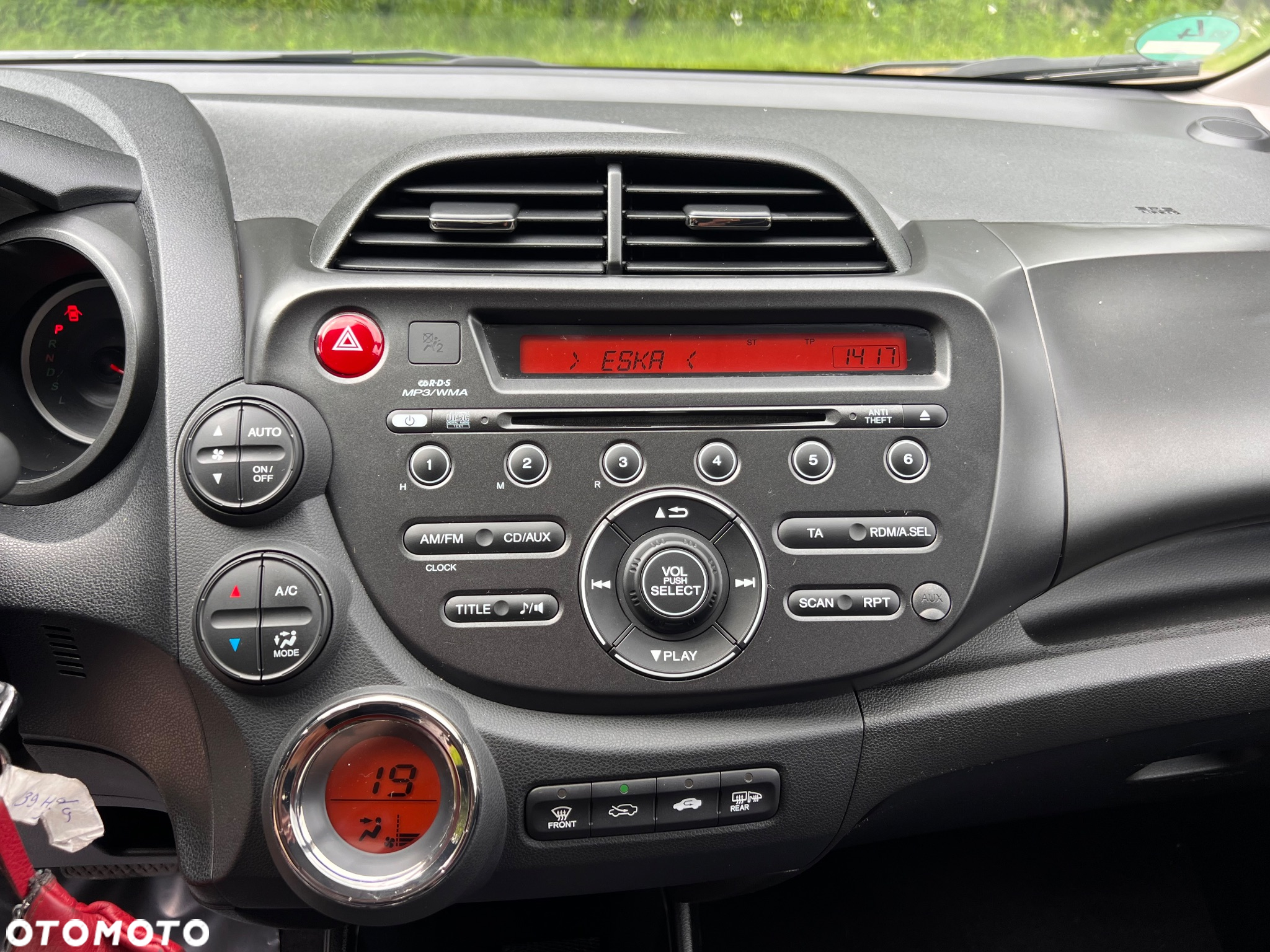 Honda Jazz 1.4 Elegance CVT - 26