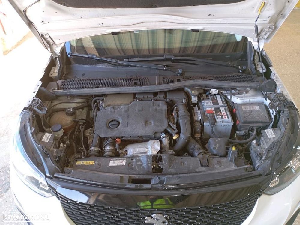 Peugeot 2008 1.5 BlueHDi Active Pack - 12