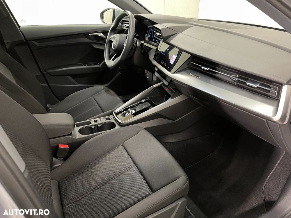 Audi A3 2.0 35 TDI S tronic Advanced - 10