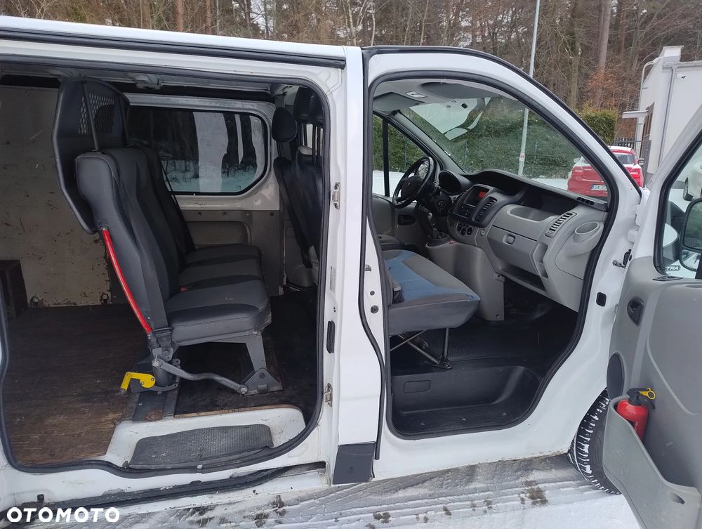 Renault Trafic - 11