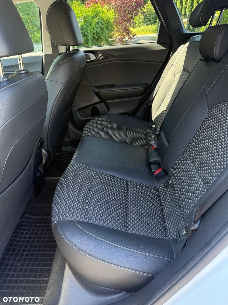 Kia Ceed 1.5 T-GDI L DCT - 9