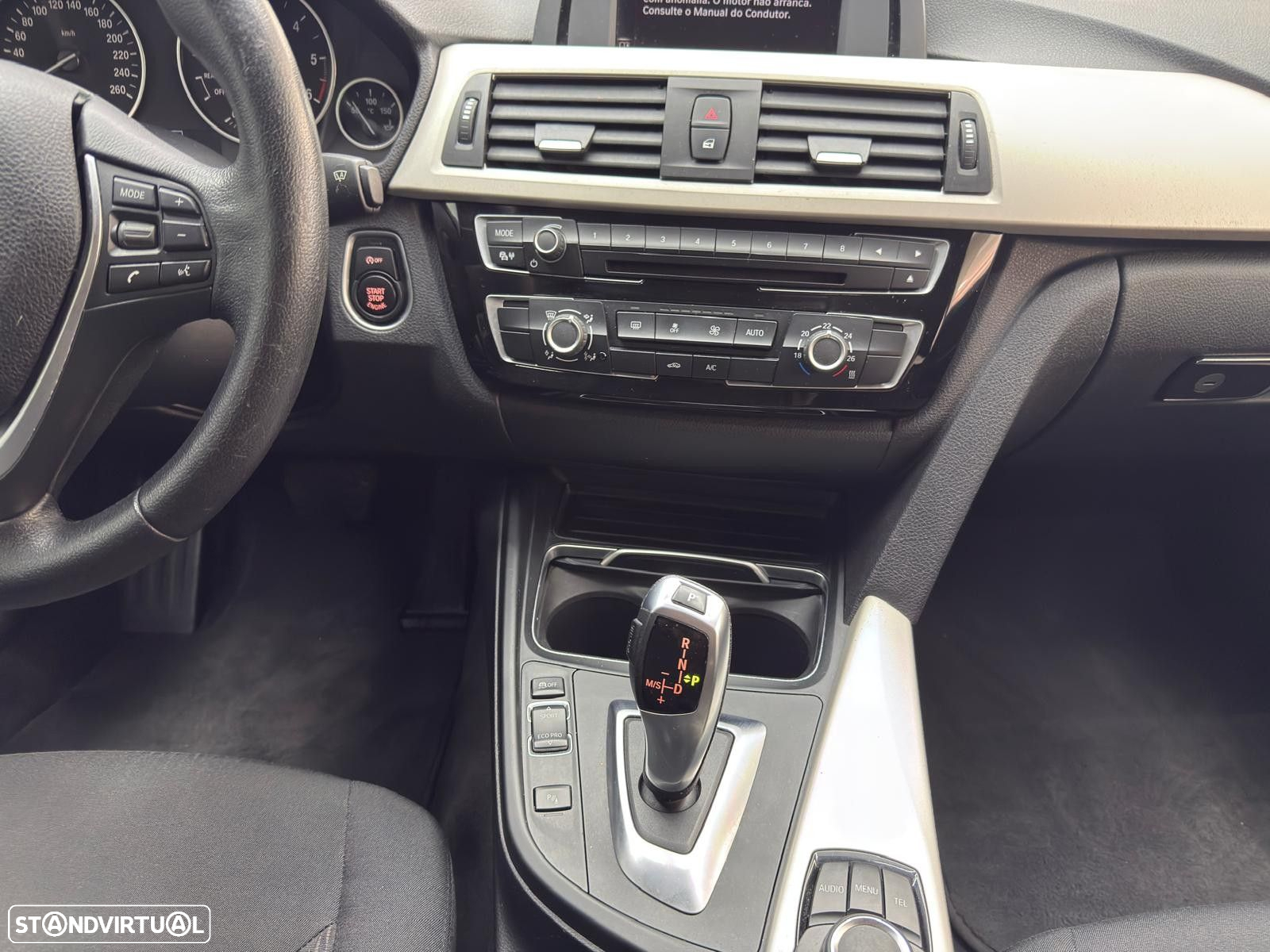 BMW 318 d Line Sport Auto - 26