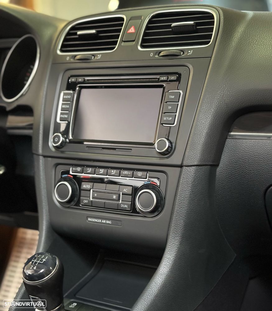 VW Golf Cabriolet 1.6 TDi Lounge - 28