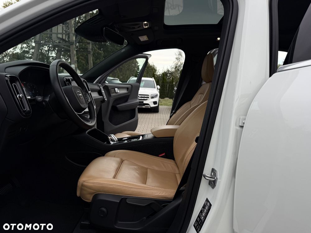 Volvo XC 40 D3 Momentum Pro - 37