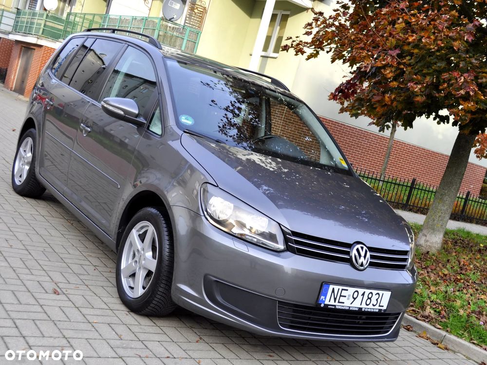 Volkswagen Touran - 1