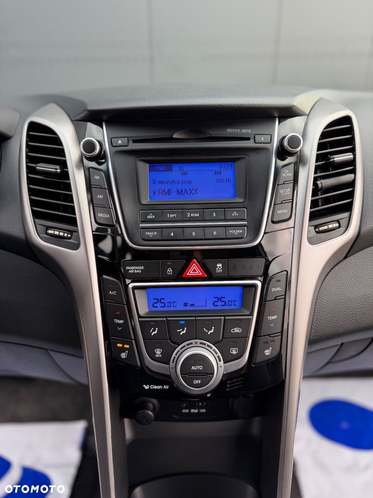 Hyundai i30 1.6 GDI Premium - 8