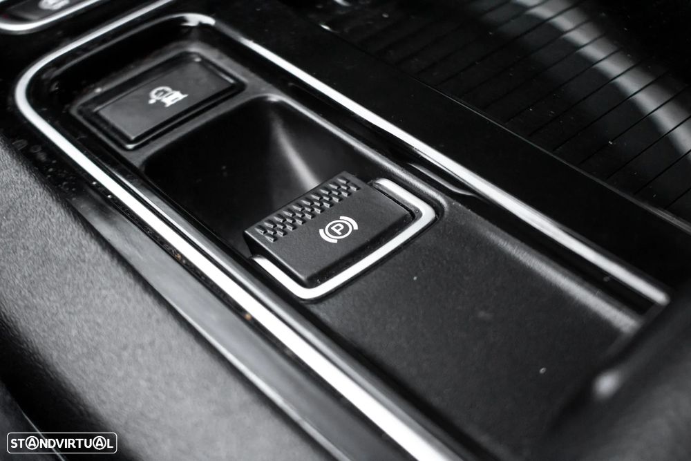 Jaguar F-Pace 20d Aut. Prestige - 26