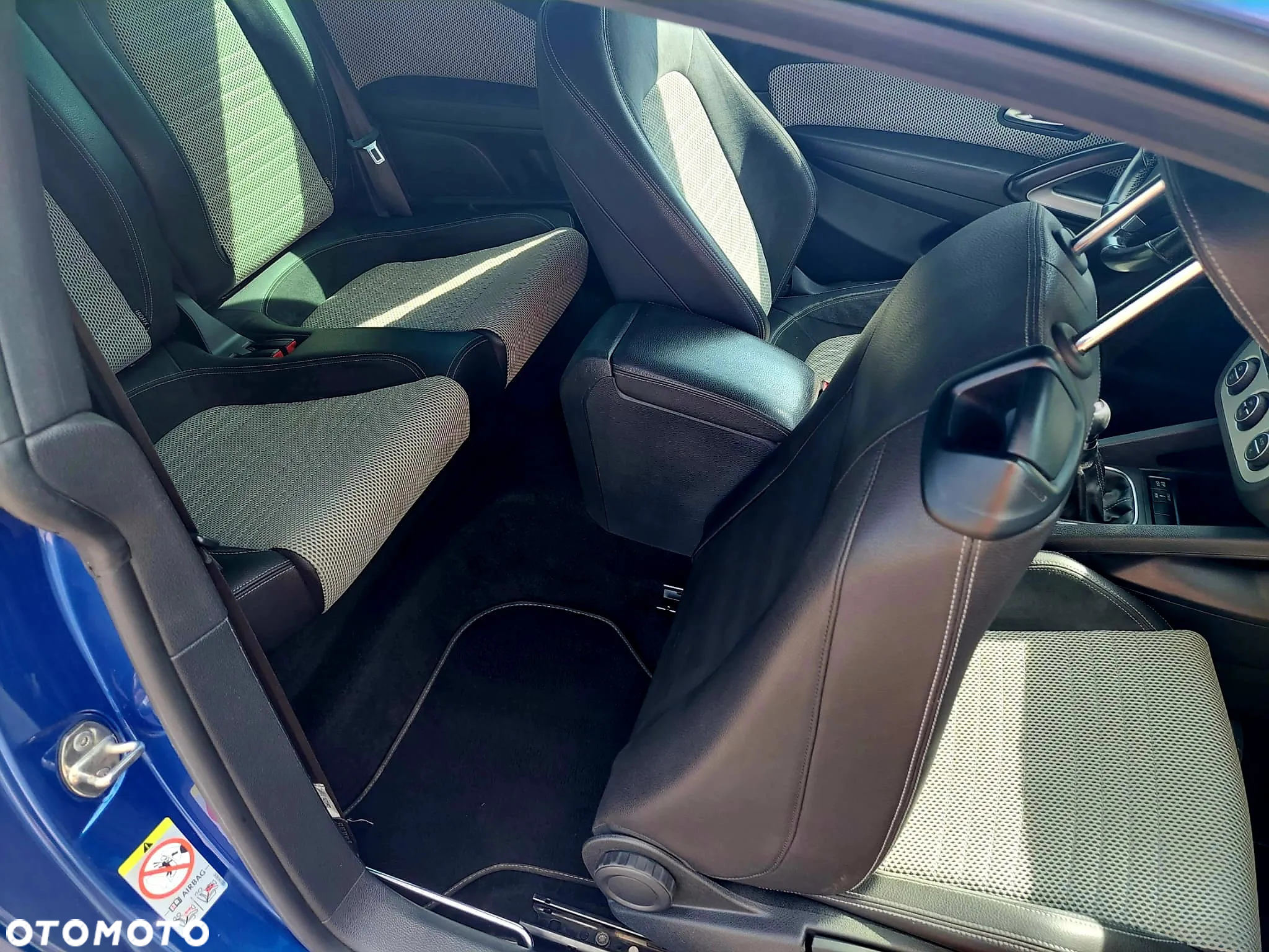 Volkswagen Scirocco 2.0 TSI - 14