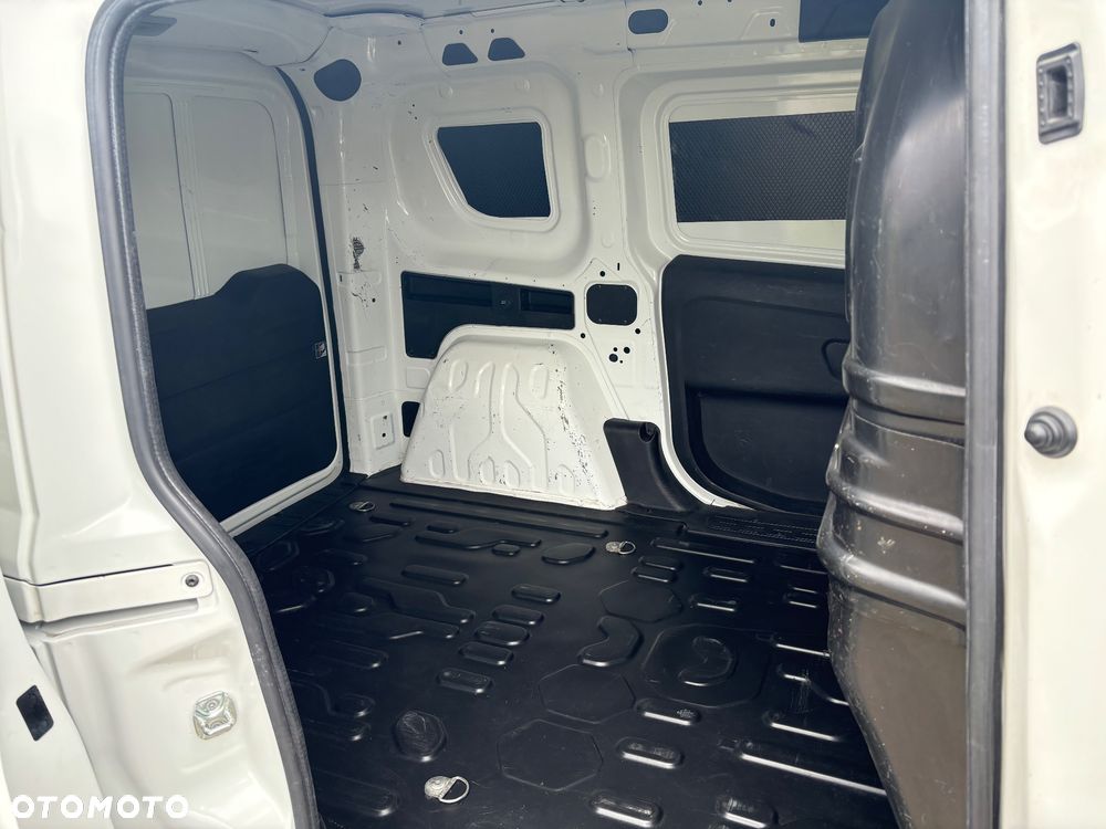 Fiat Doblo - 16