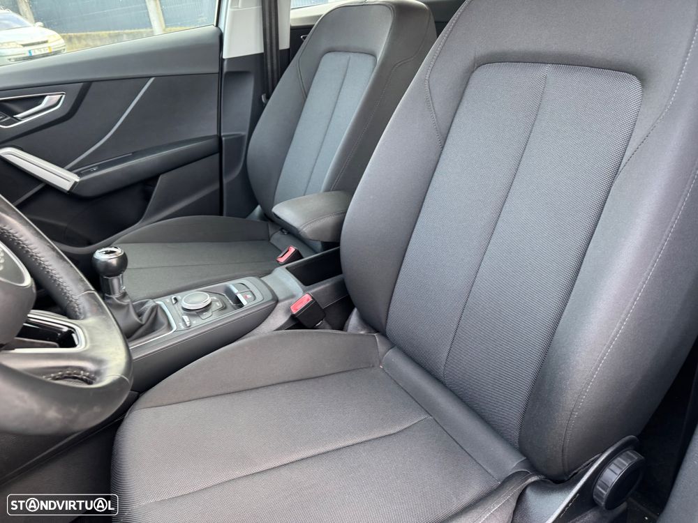 Audi Q2 1.6 TDI Design - 7
