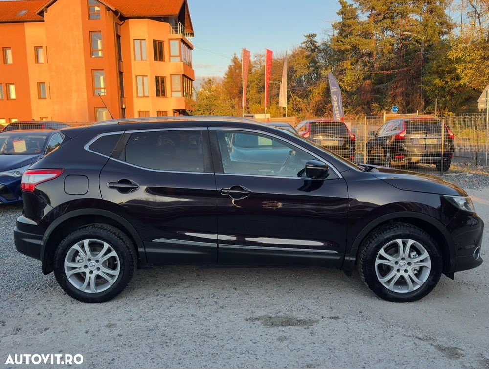 Nissan Qashqai 1.6 DCI 4 x 4 DPF tekna - 15