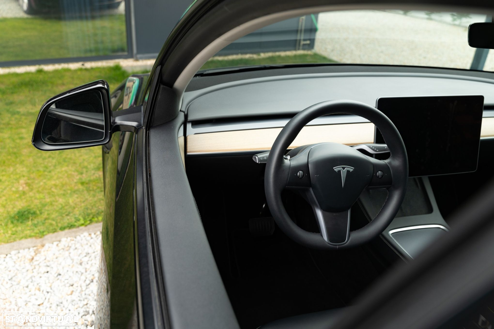 Tesla Model Y RWD - 9