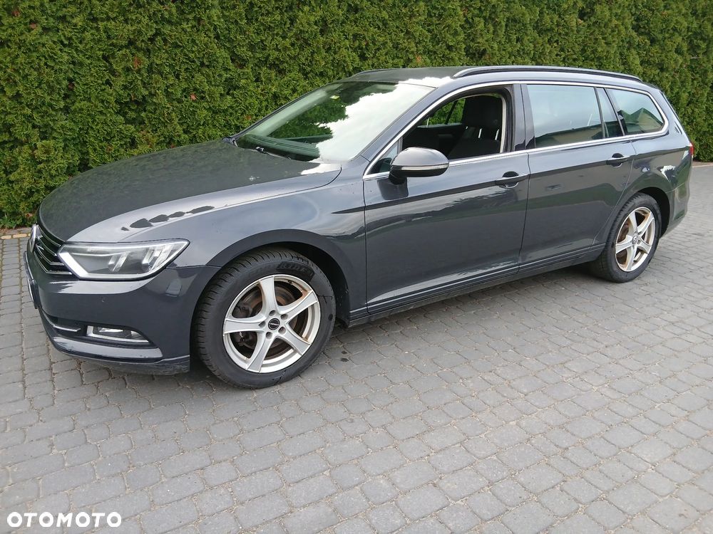 Volkswagen Passat 2.0 TDI (BlueMotion Technology) Comfortline - 18