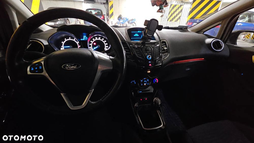 Ford Fiesta 1.0 EcoBoost STart-Stop Titanium - 14