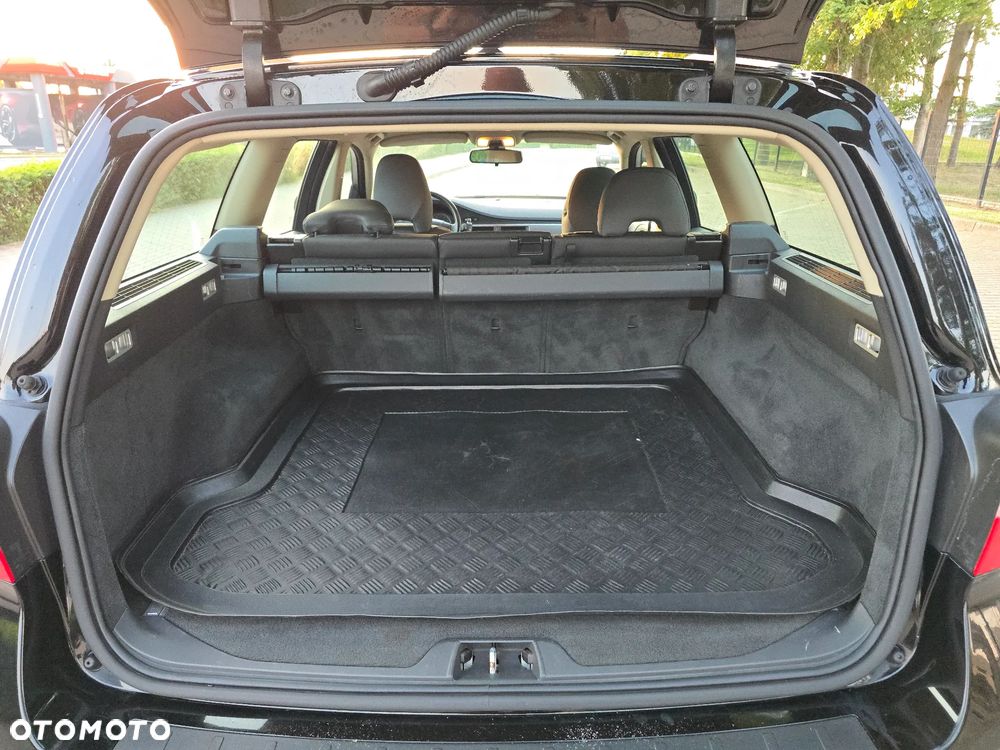 Volvo V70 2.0 Momentum - 10
