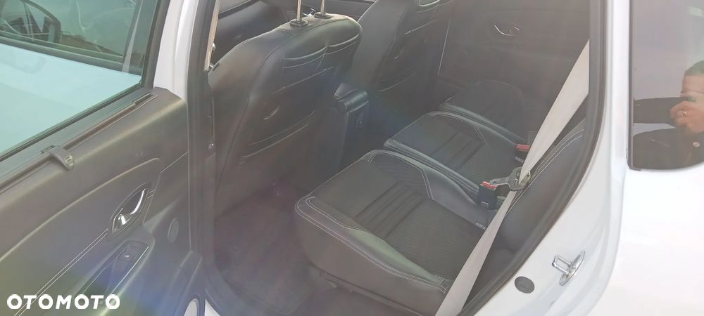 Renault Scenic Energy TCe 130 S&S Bose Edition - 12