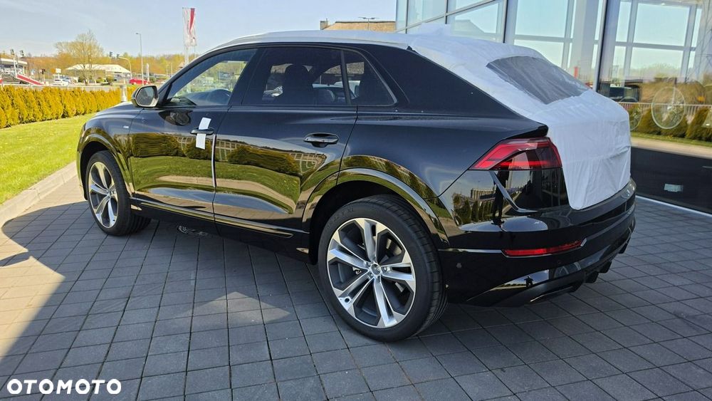 Audi Q8 - 4