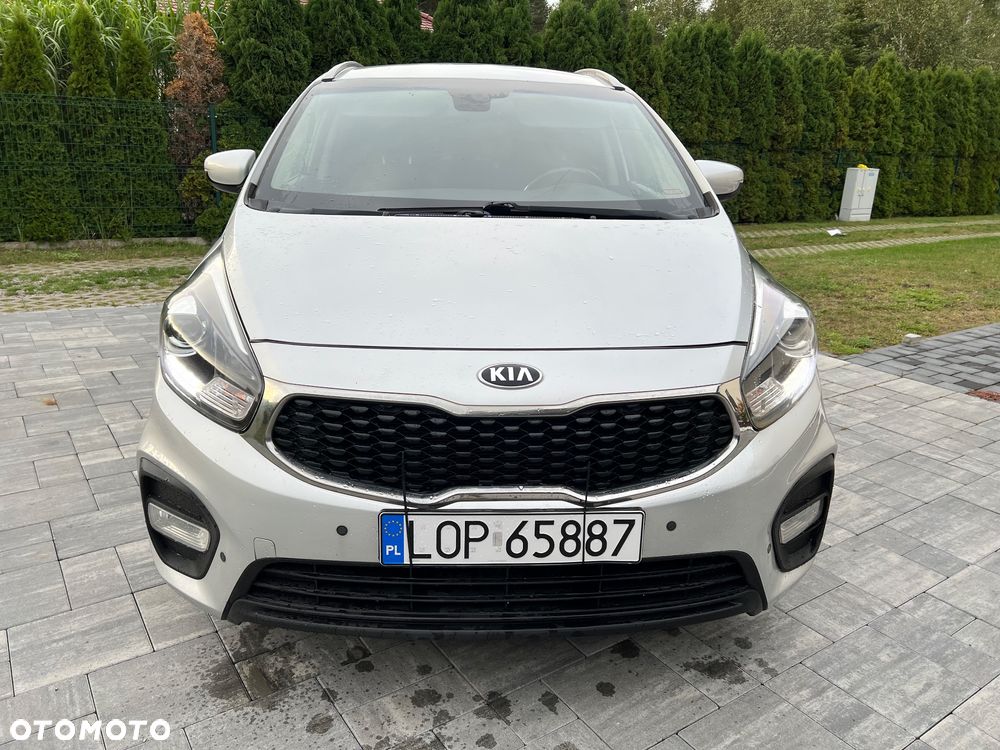 Kia Carens 1.7 CRDi L DCT - 12