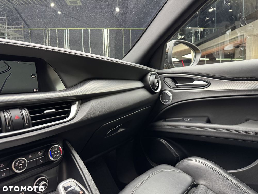 Alfa Romeo Stelvio 2.0 Turbo Veloce Q4 - 30