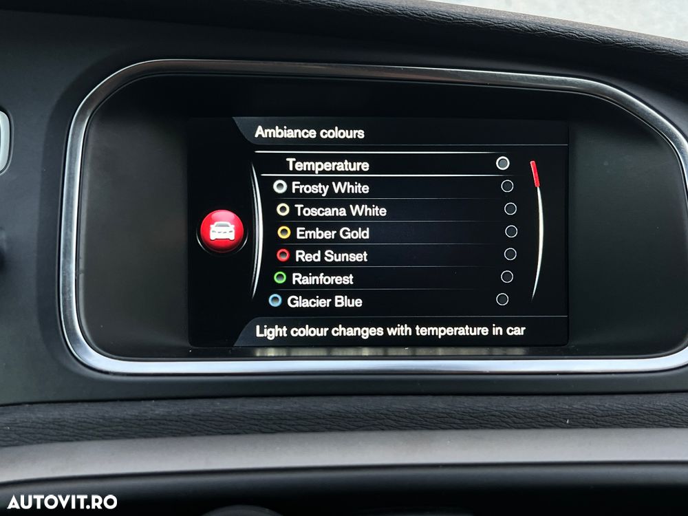 Volvo V40 D2 ECO Aut. R-Design - 22
