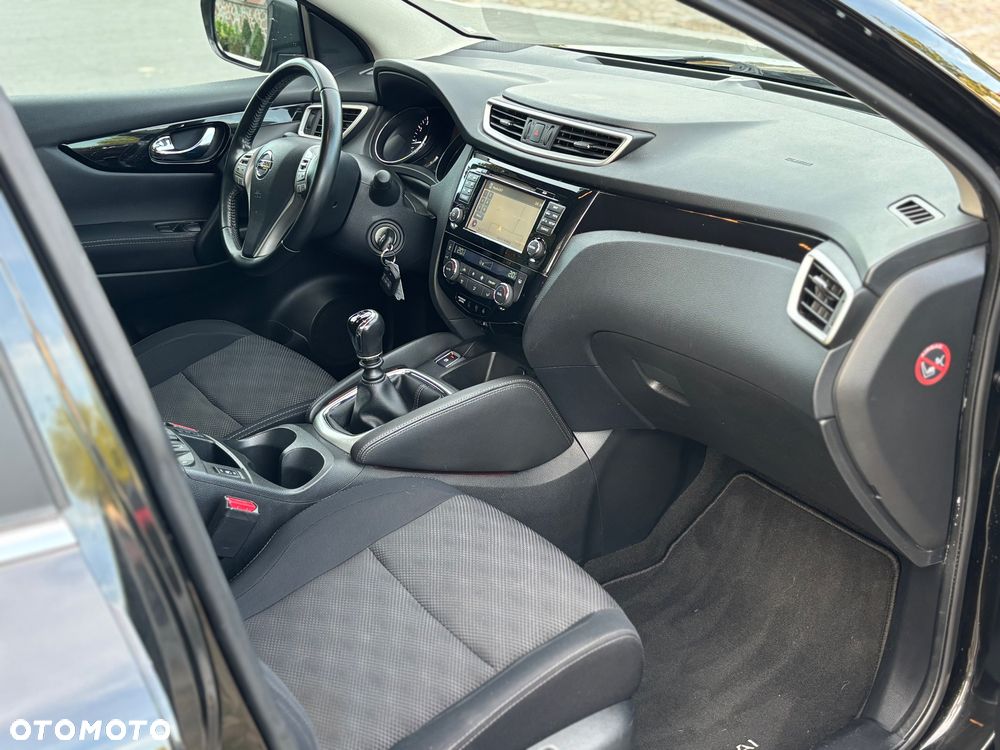 Nissan Qashqai 1.2 DIG-T N-Connecta - 23