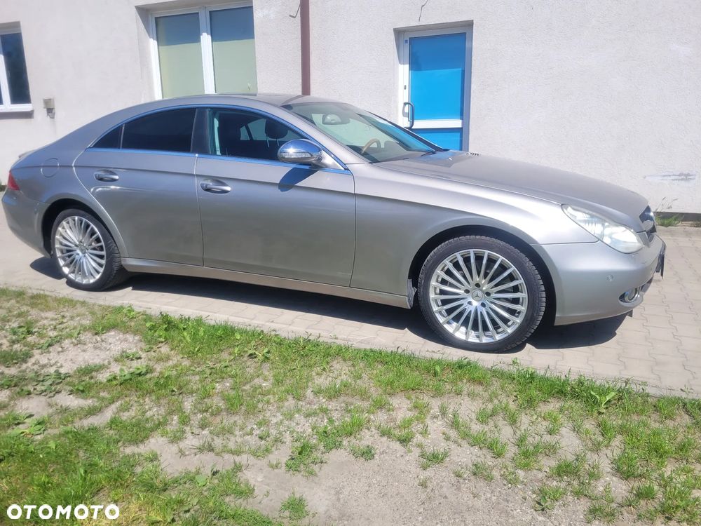 Mercedes-Benz CLS 500 - 12
