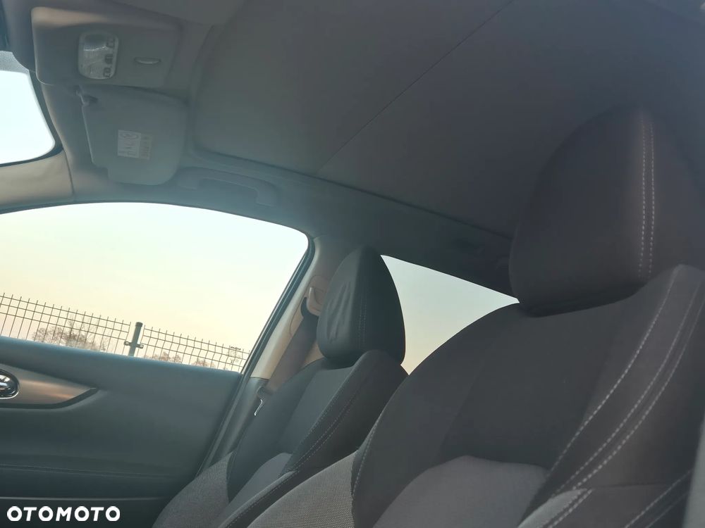 Nissan Qashqai 1.2 DIG-T Tekna EU6 - 10