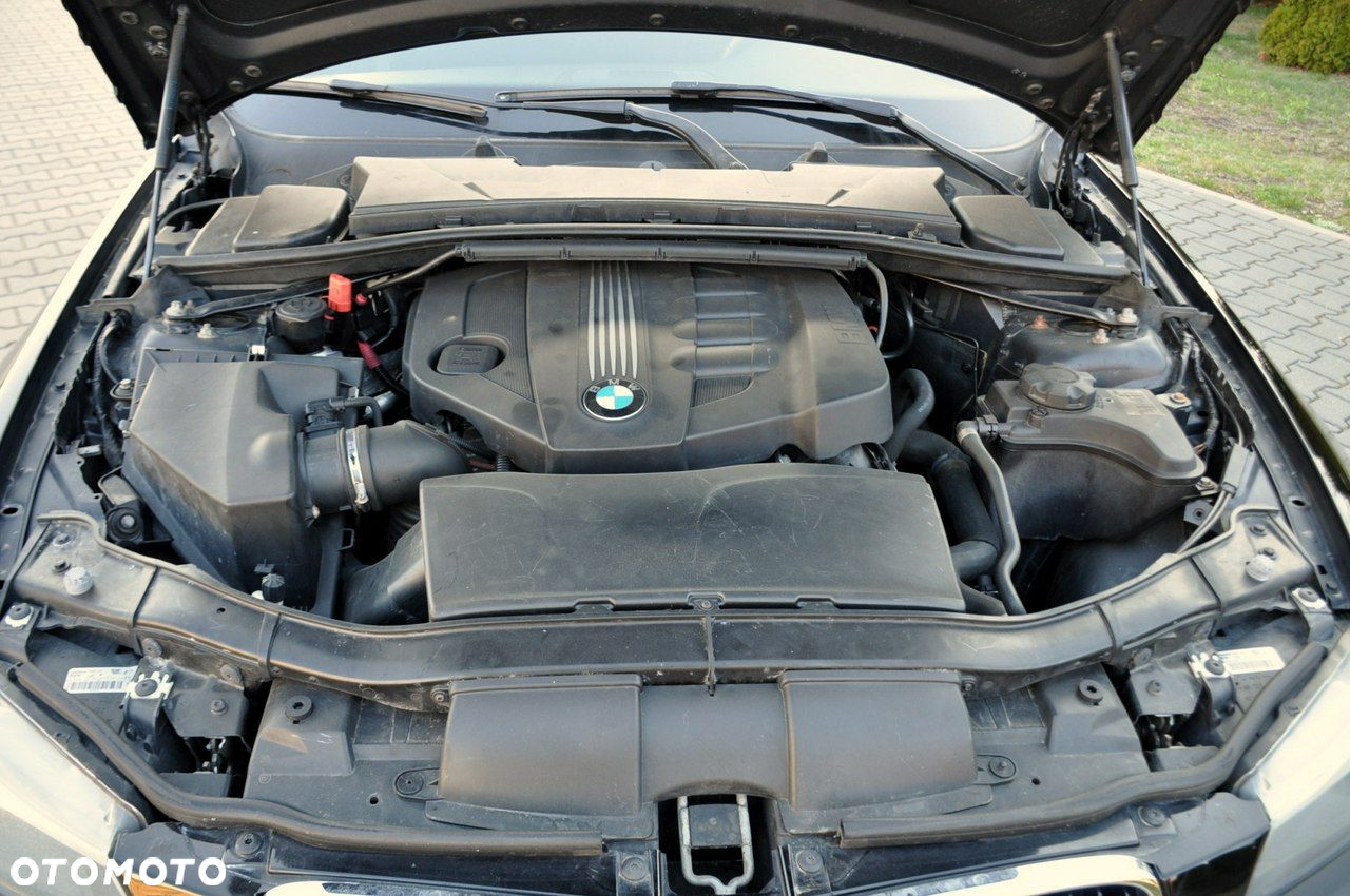BMW Seria 3 - 37