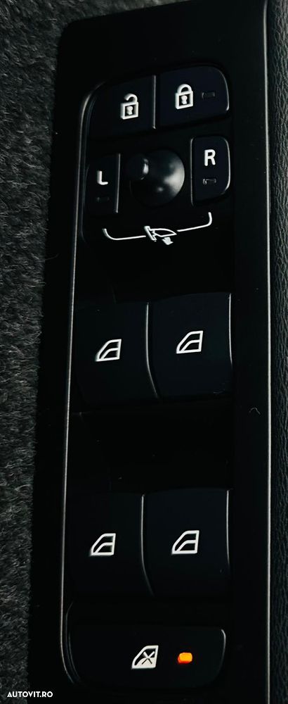 Volvo XC 40 T2 AT8 Momentum - 12