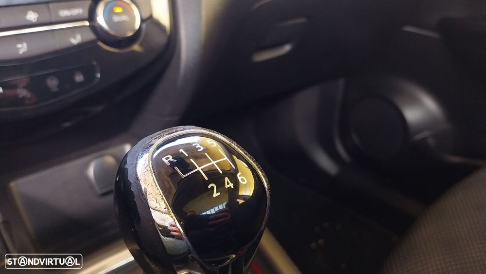Nissan Qashqai 1.5 dCi N-Connecta 18 - 10