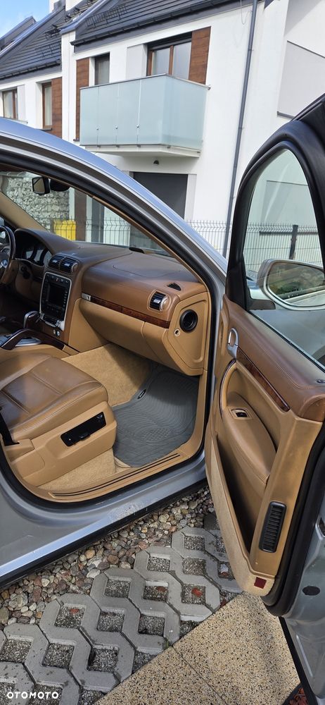 Porsche Cayenne 2007 photo 2