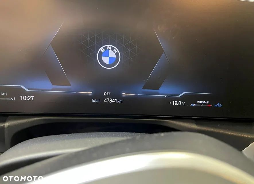 BMW Seria 3 330i xDrive - 9